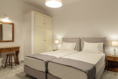 δίχωρο διαμέρισμα με μπαλκόνι ενοικιαζόμενα δωμάτια Kiki καλαμάκι ζάκυνθος